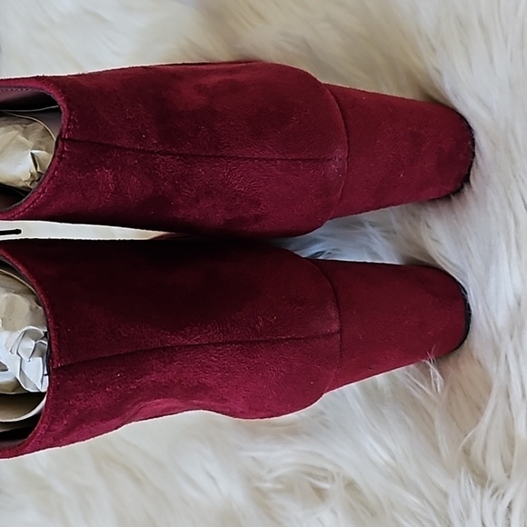 Katliu Red Faux Suede Heeled Boots NIB - Picture 5 of 14
